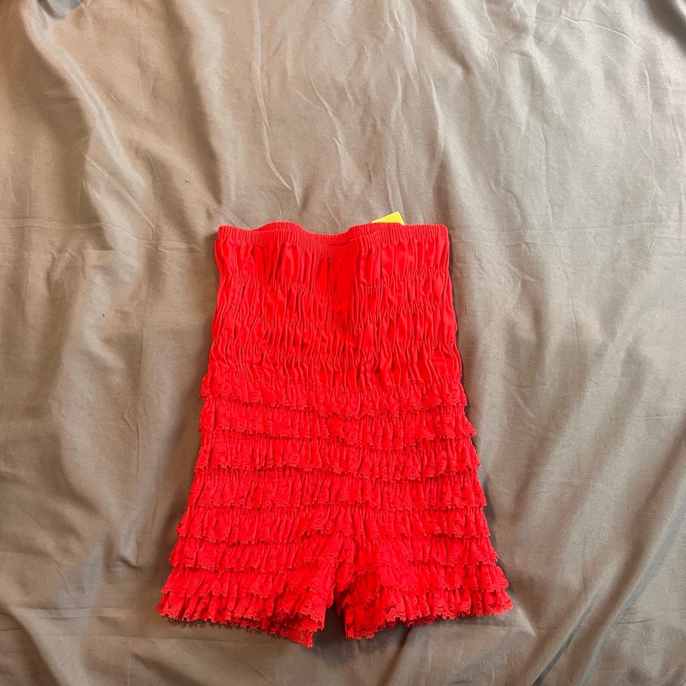 Malco models red bloomers size M
